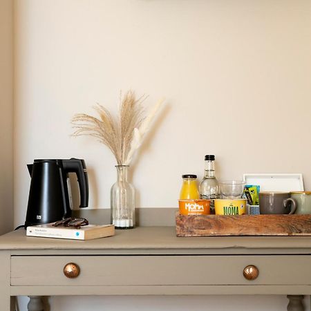 Morleys Rooms - Located In The Heart Of Hurstpierpoint By Huluki Sussex Stays ภายนอก รูปภาพ