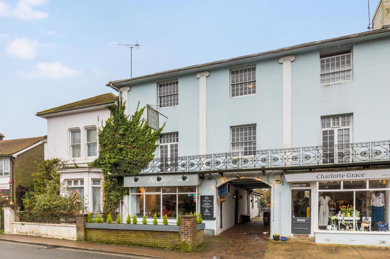 Morleys Rooms - Located In The Heart Of Hurstpierpoint By Huluki Sussex Stays ภายนอก รูปภาพ